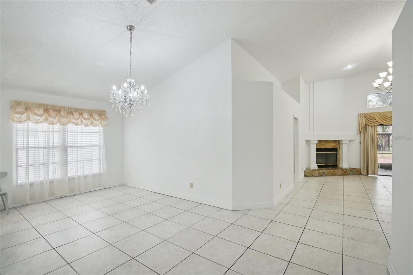 1516 Westerly Dr photo 5
