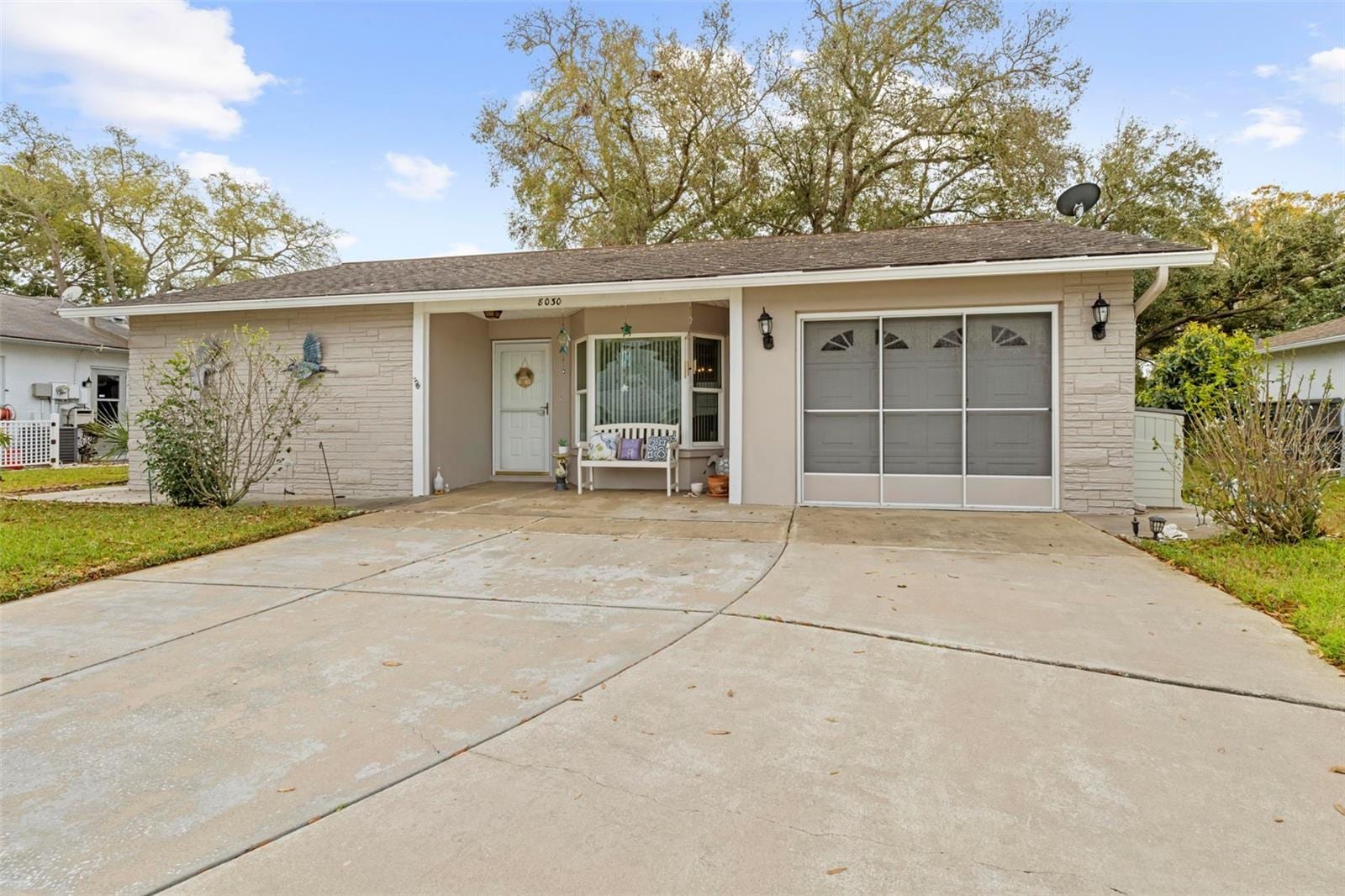 8030 Gleneagle Dr photo 2