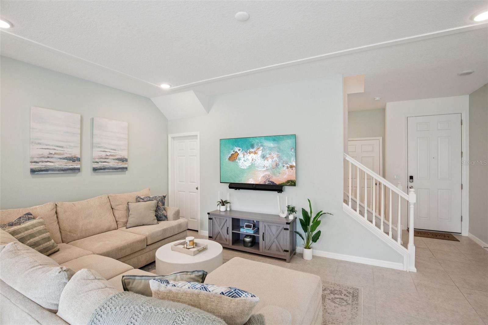 34196 Rogallo Ln photo 3