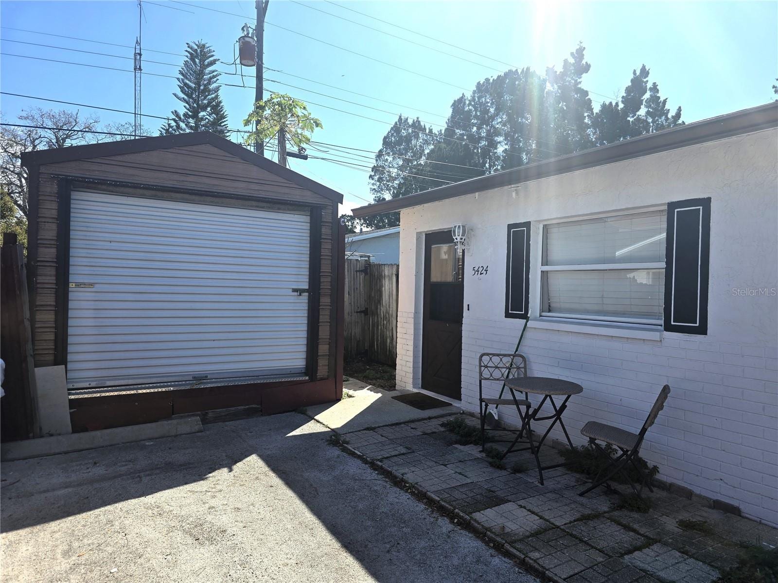 5422 Amy Ln photo 3