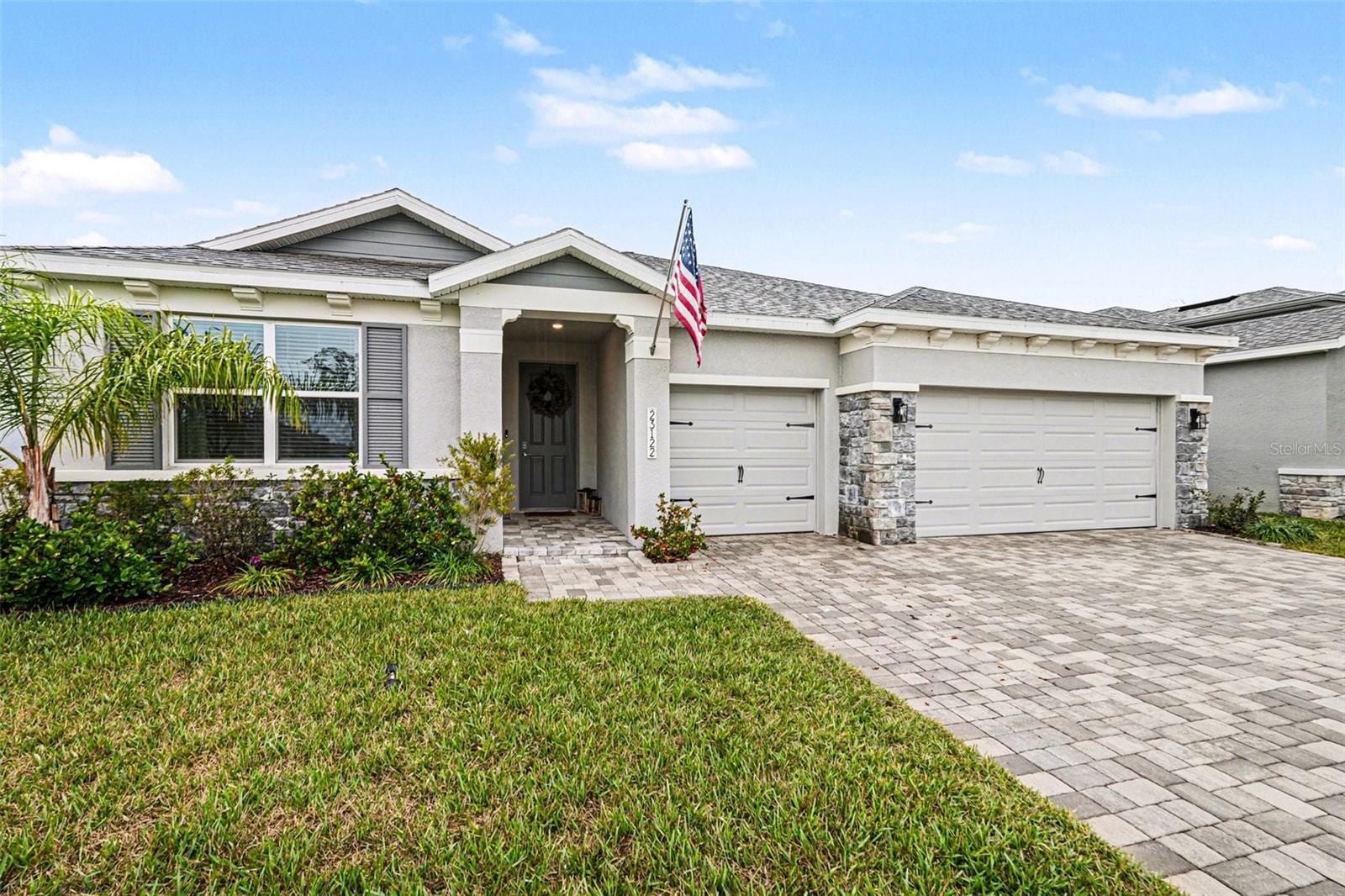 23122 Scaglione Dr photo 4