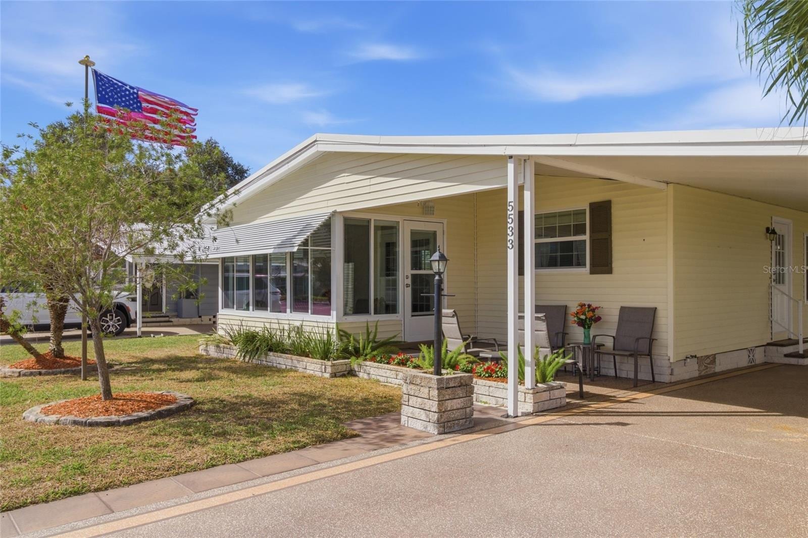 5533 Regal Way photo 5