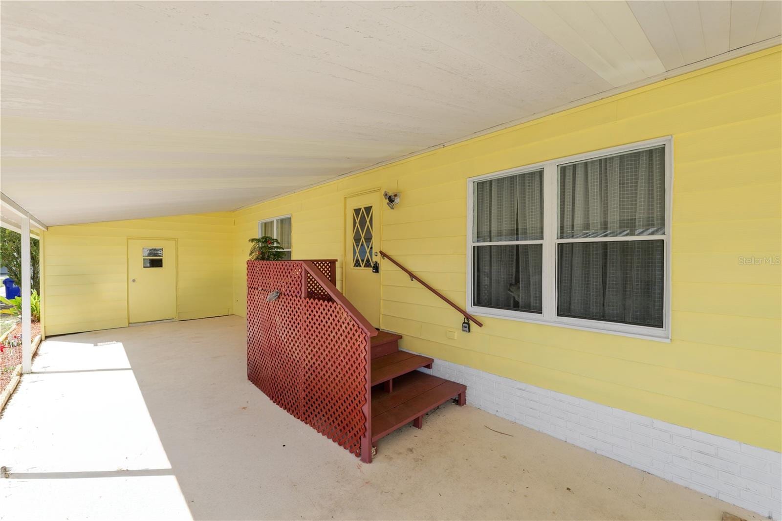 5026 Foxwood Blvd photo 4