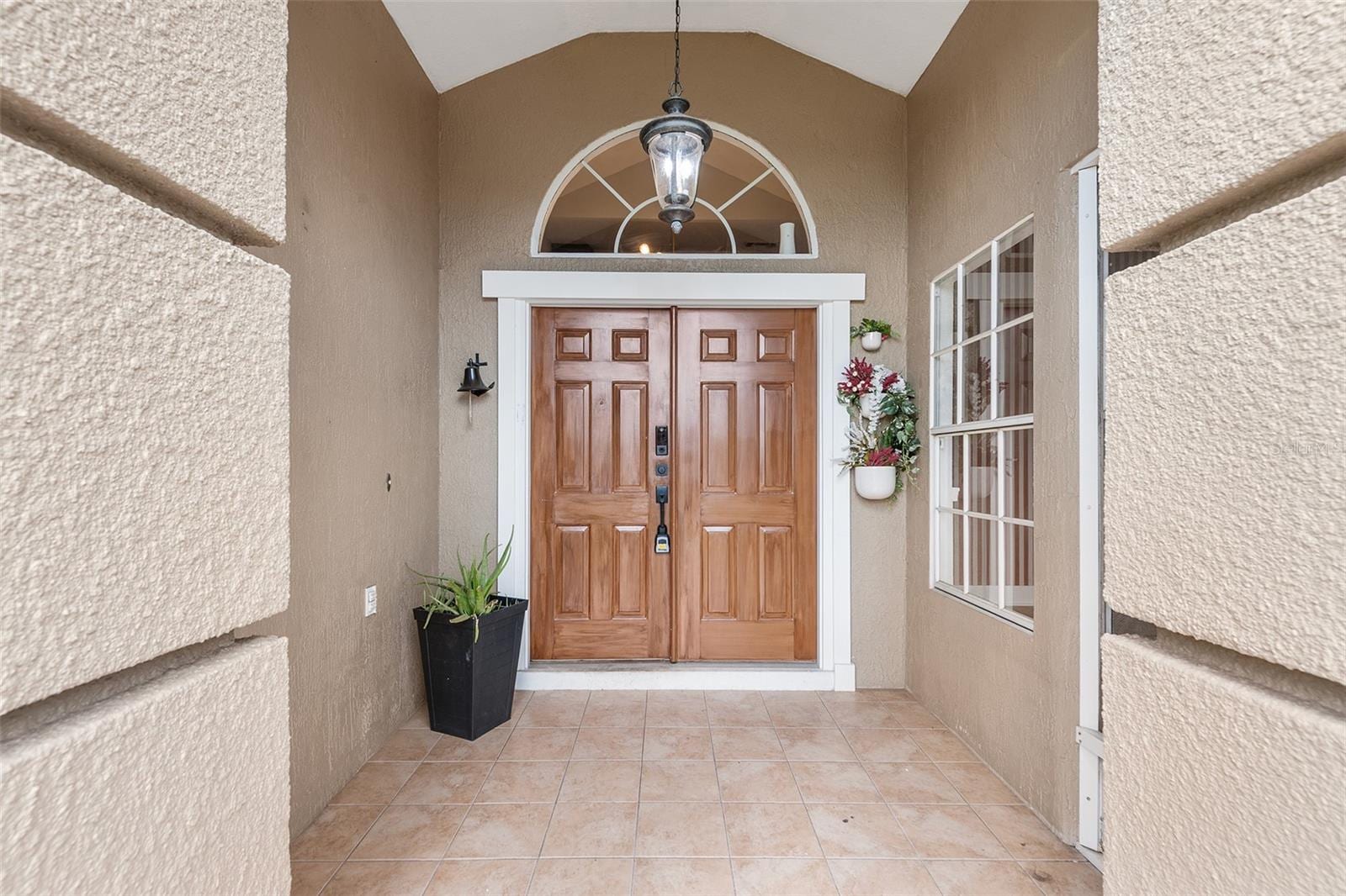 8353 Pavilion Dr photo 2