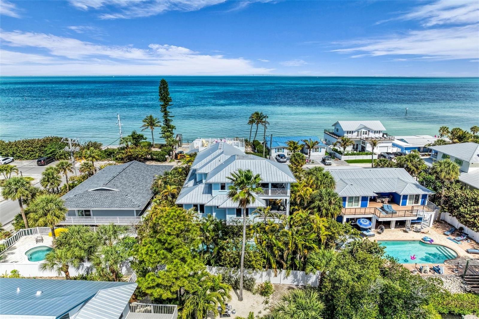 303 S Bay Blvd photo 3