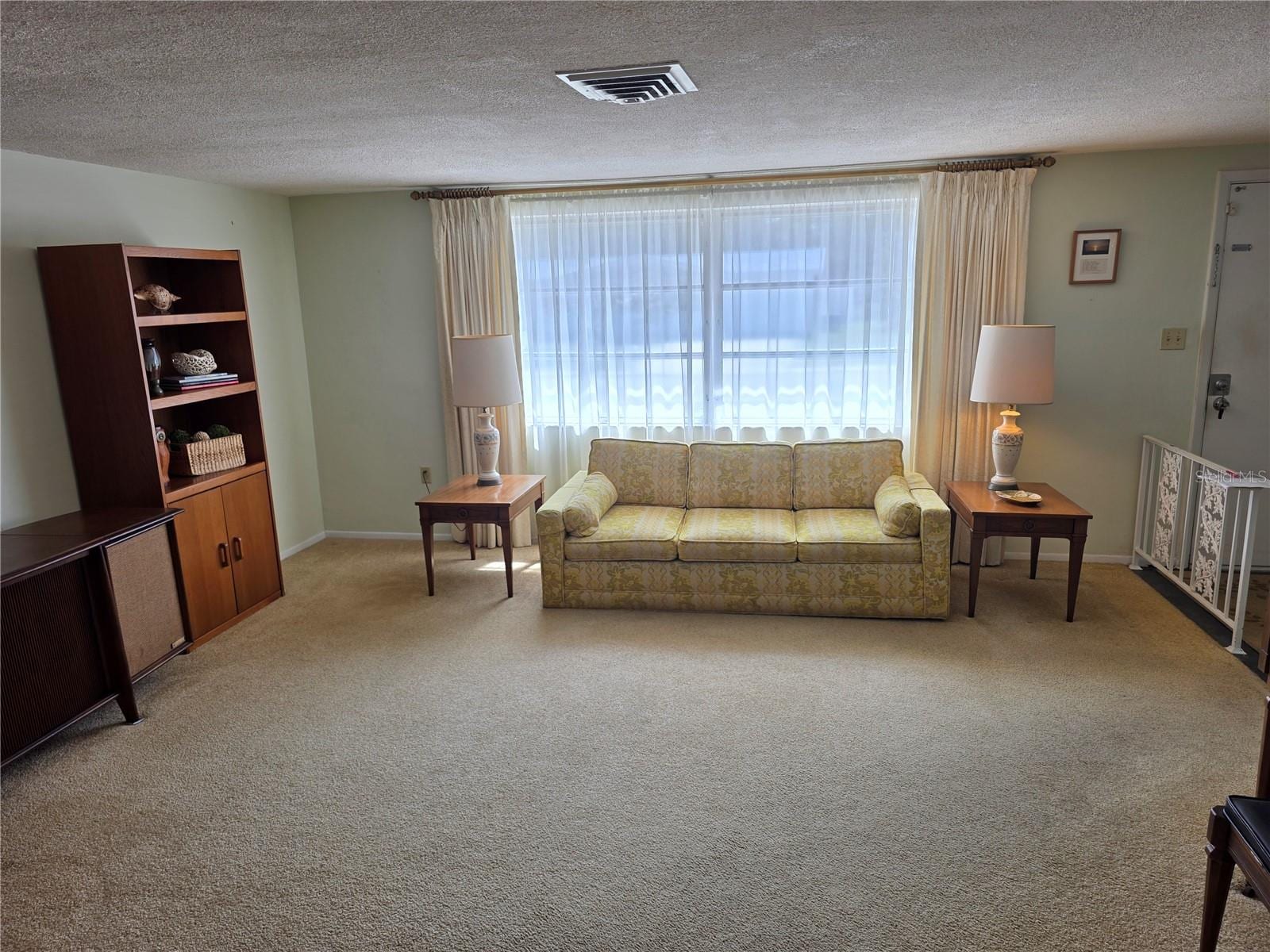 7207 Ashwood Dr photo 4