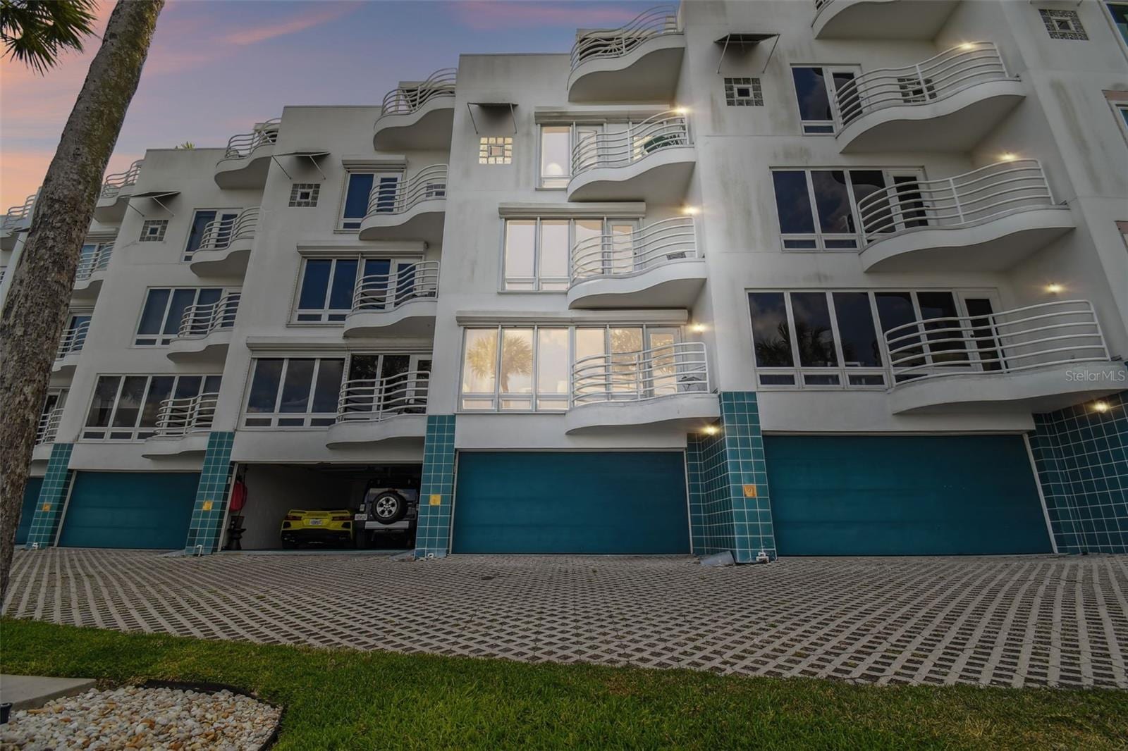 4950 Bayshore Blvd #22 photo 2