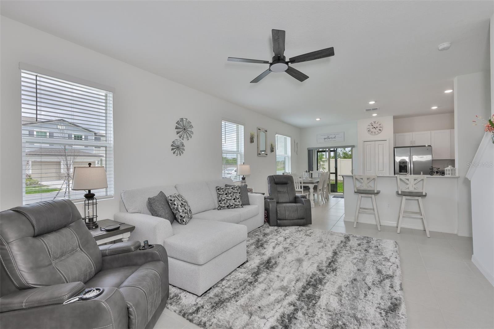 2661 Sunray Venus Way photo 3