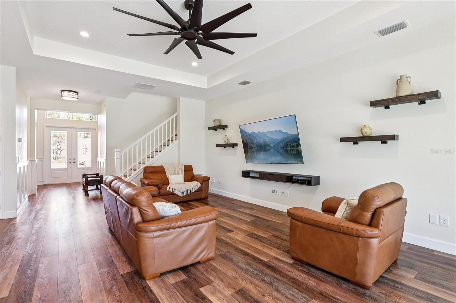 3326 Acacia Bay Ave photo 4
