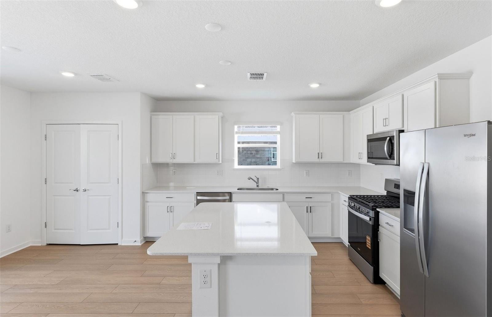 36877 Rio Grande Dr photo 4
