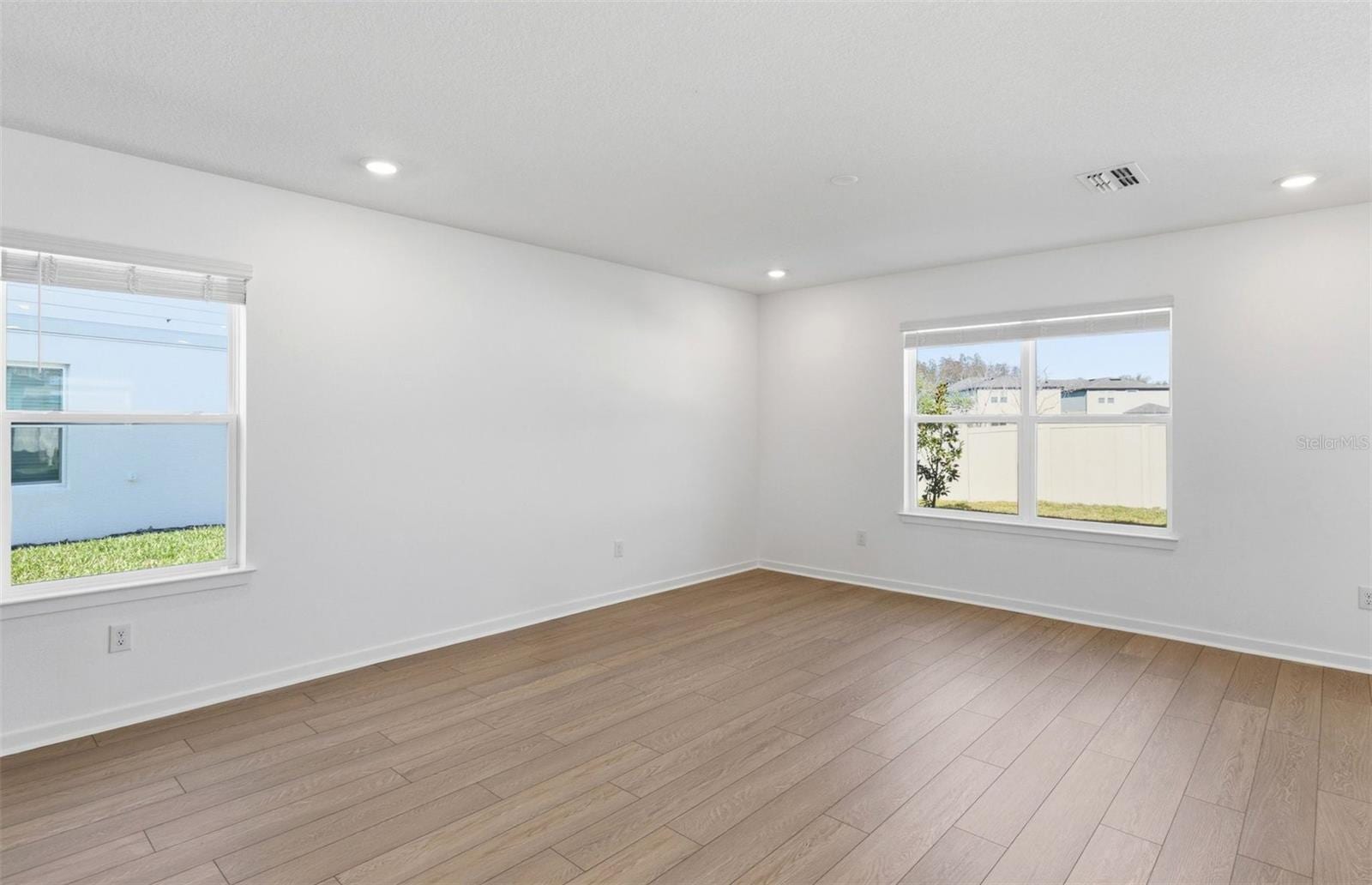 36877 Rio Grande Dr photo 5