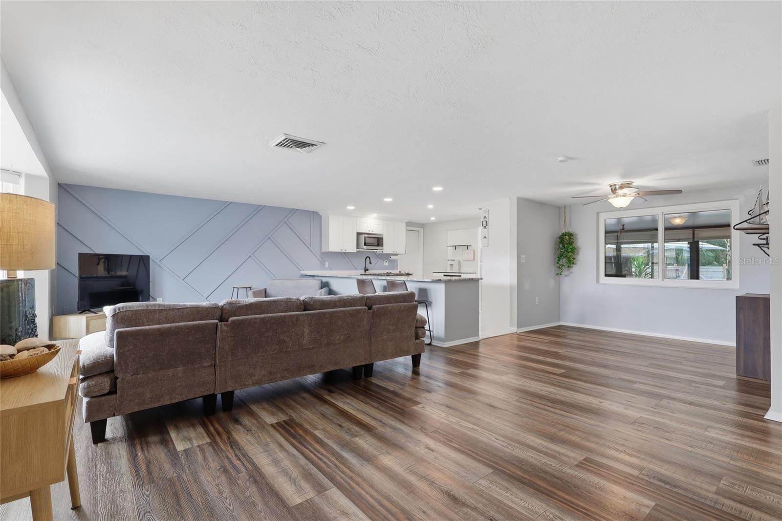 7209 Magnolia Valley Dr photo 4