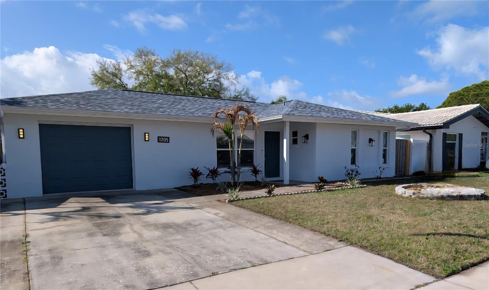 1705 Ironwood CT E photo 5