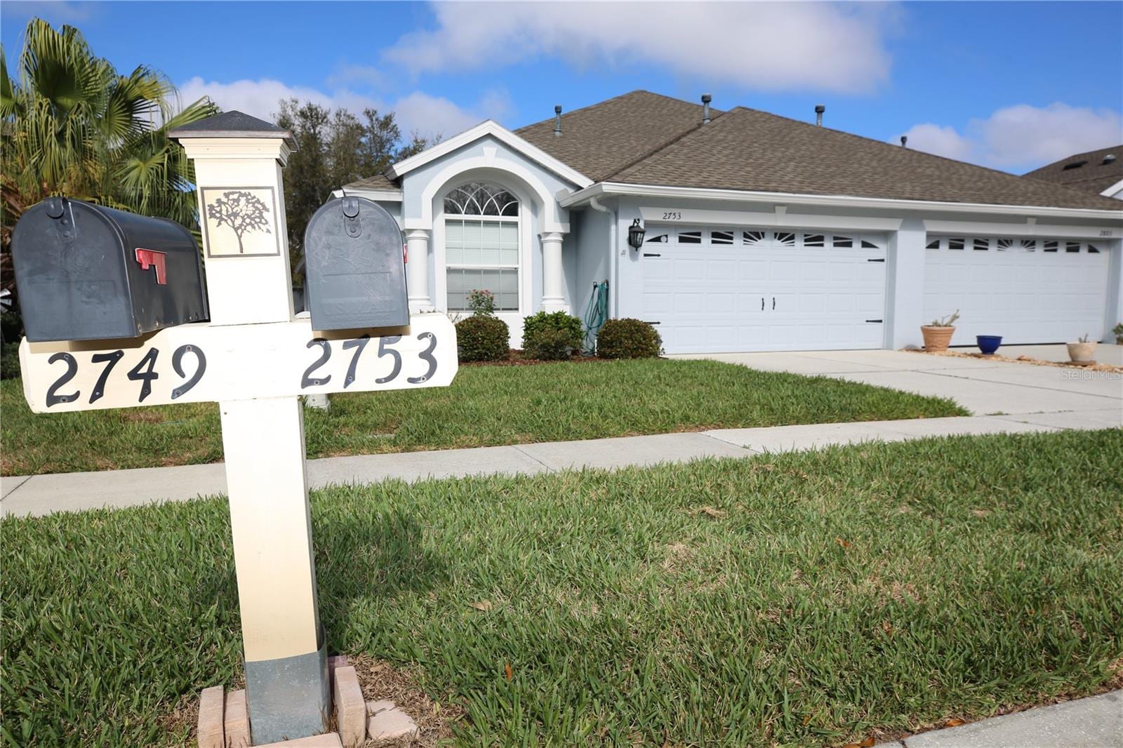 2753 Tanglewylde Dr photo 3