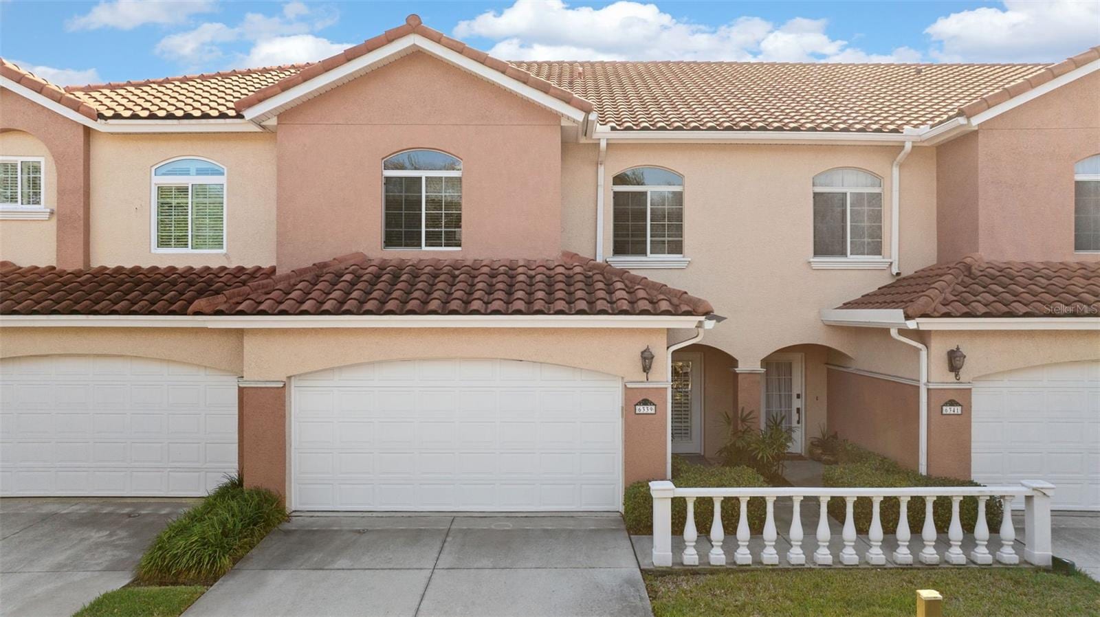 6339 Vista Verde Dr E photo 2