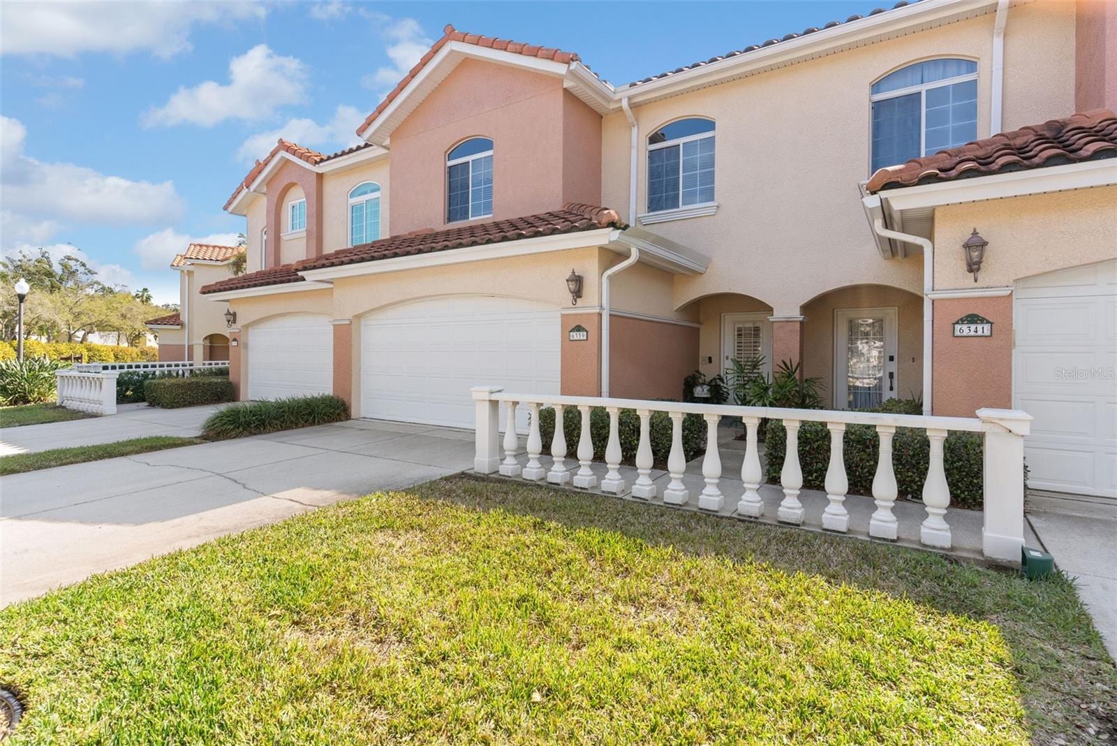 6339 Vista Verde Dr E photo 5