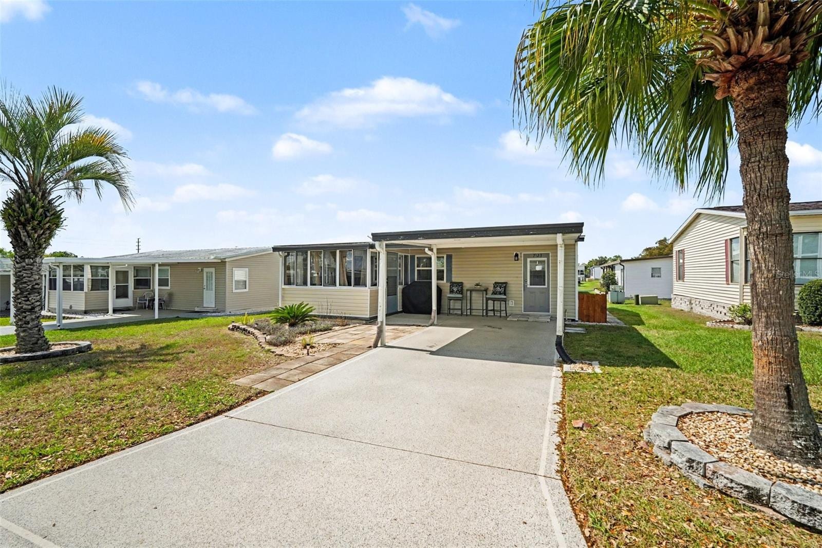 7123 Siesta St photo 4