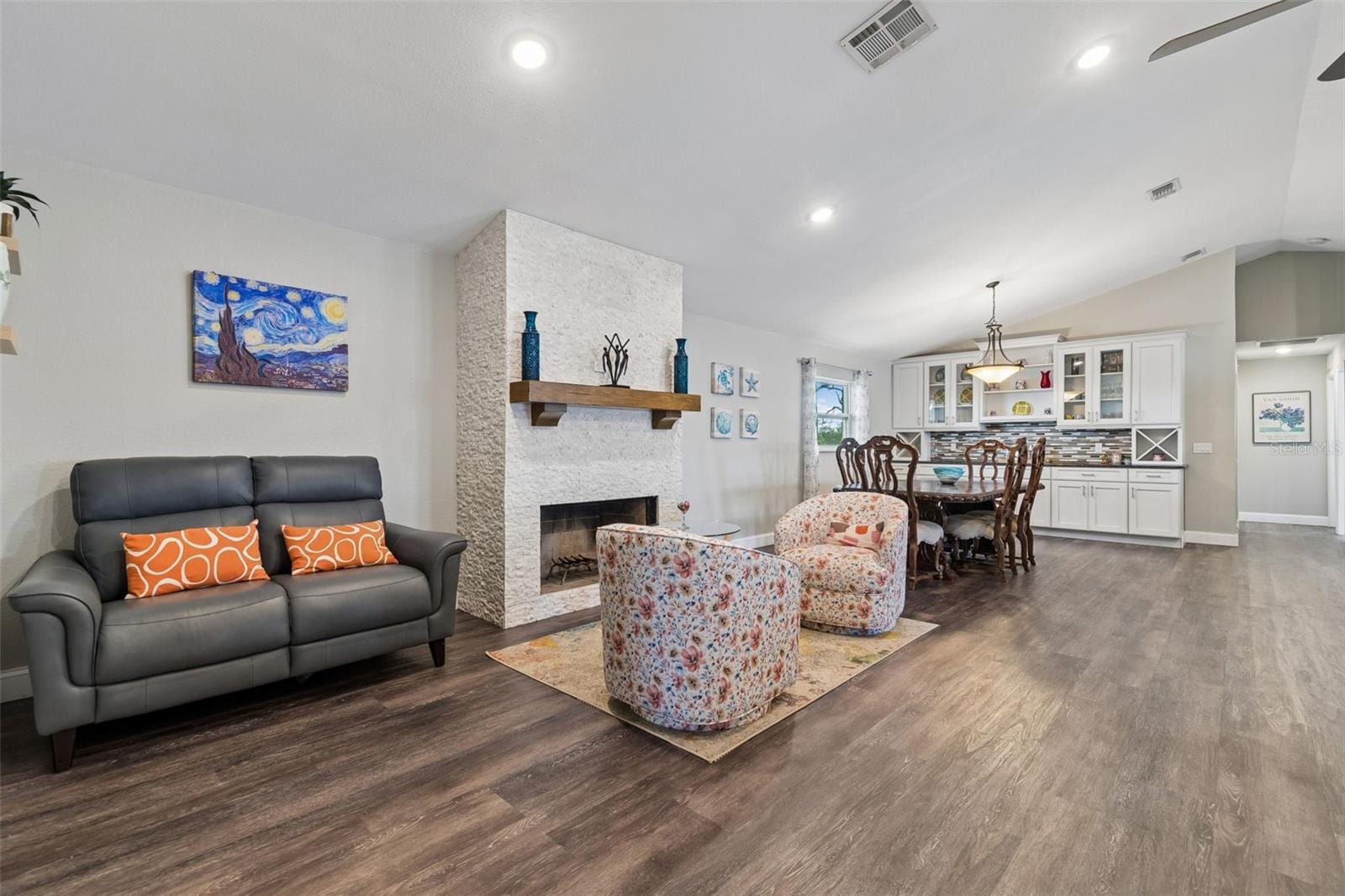 9901 Bay Dr photo 5