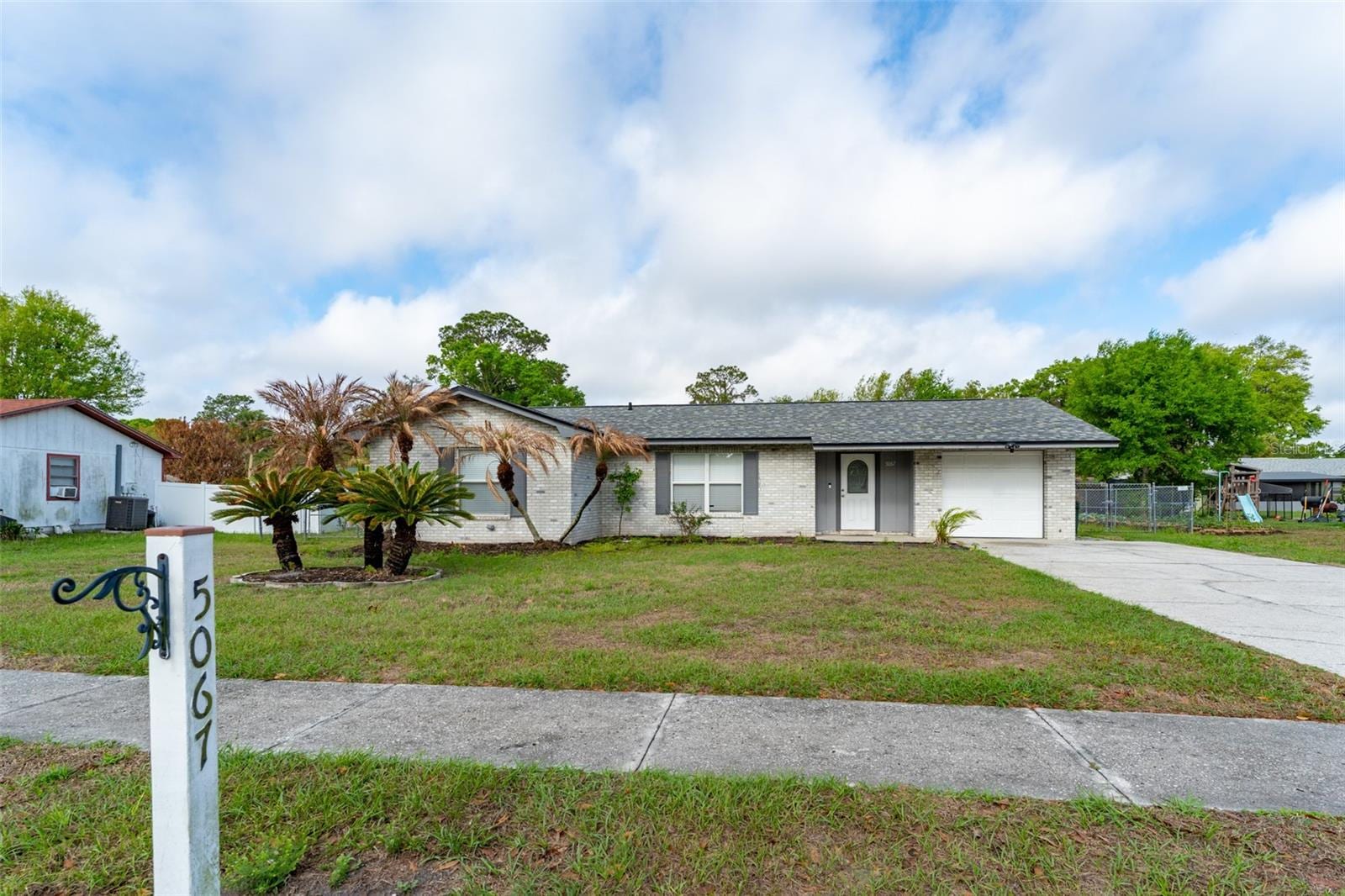 5067 Black Birch Trl photo 2