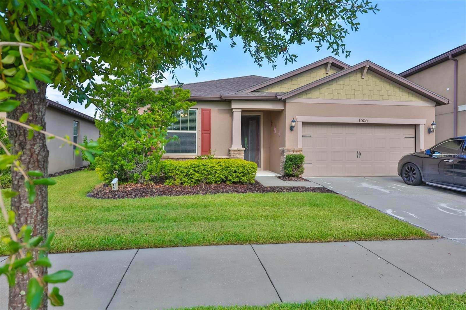 1606 Cabbage Key Dr photo 3
