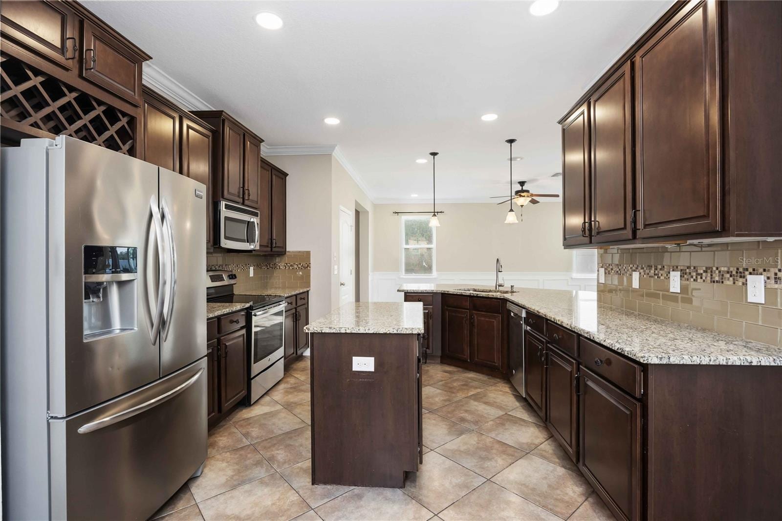 3937 King Bridge Pl photo 3