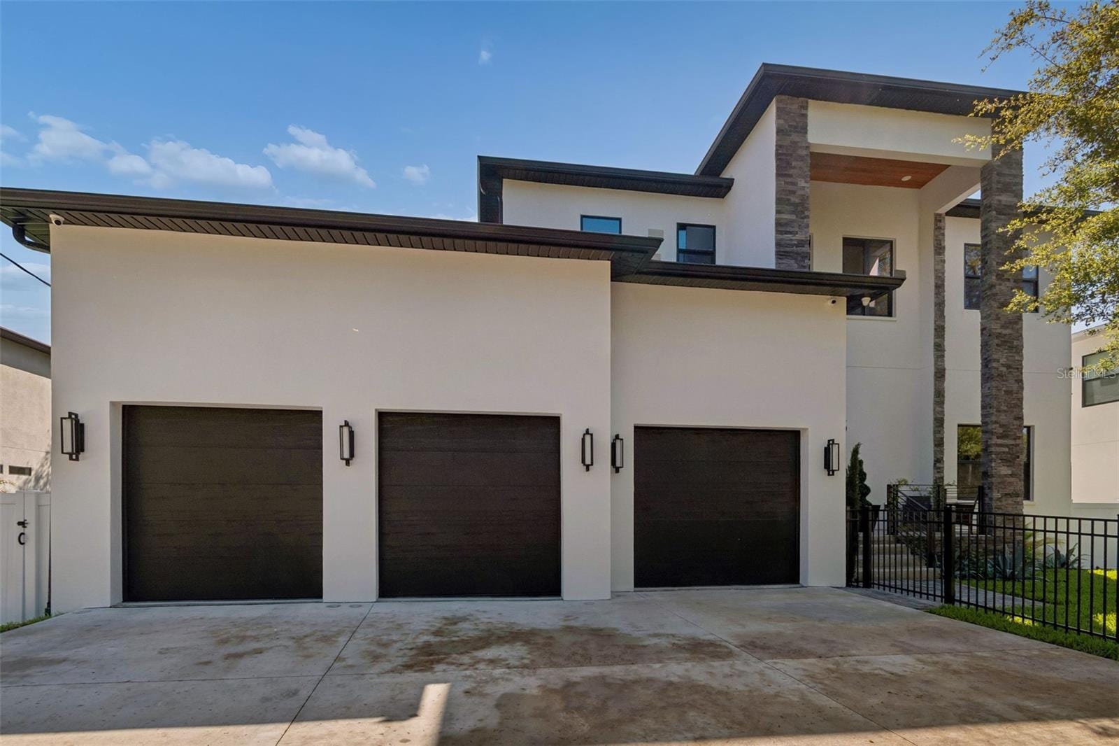 5410 Bayshore Blvd photo 3