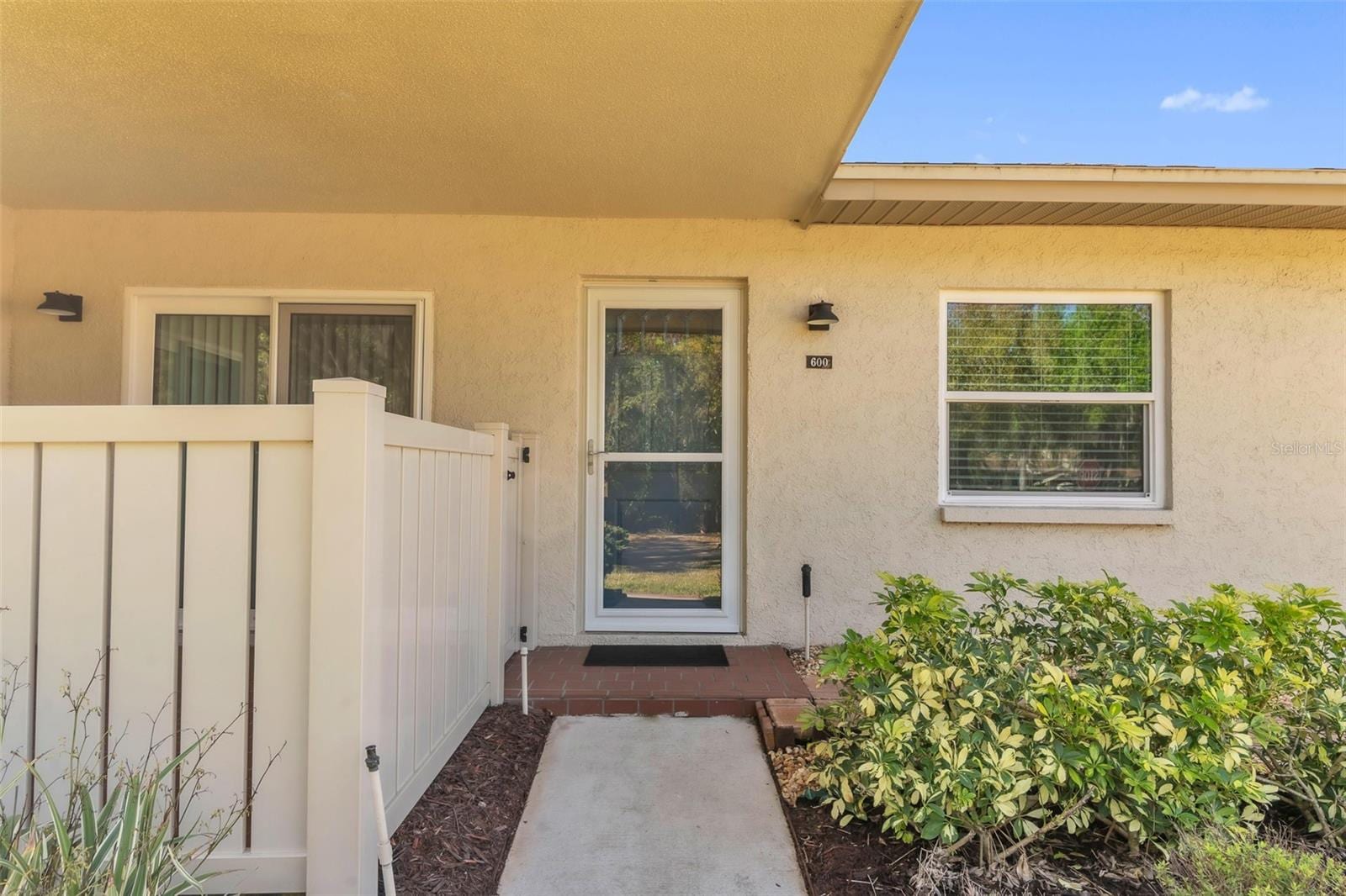600 S Woodlands Dr photo 3