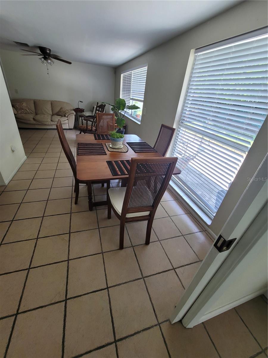 9826 Lehigh Dr photo 3