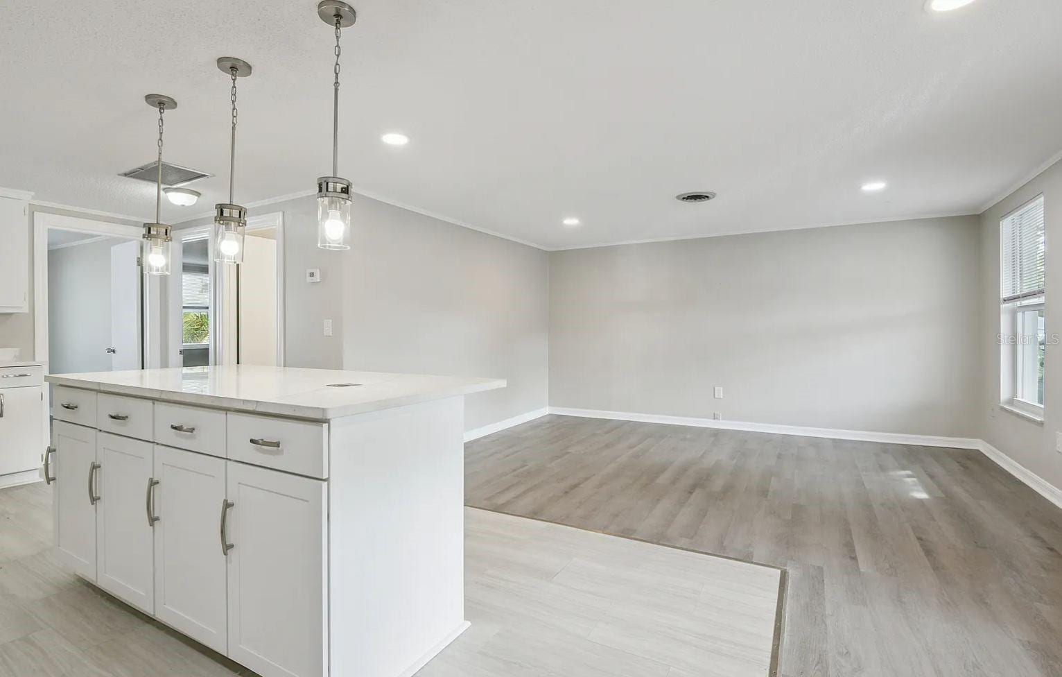 1018 Osprey CT photo 3