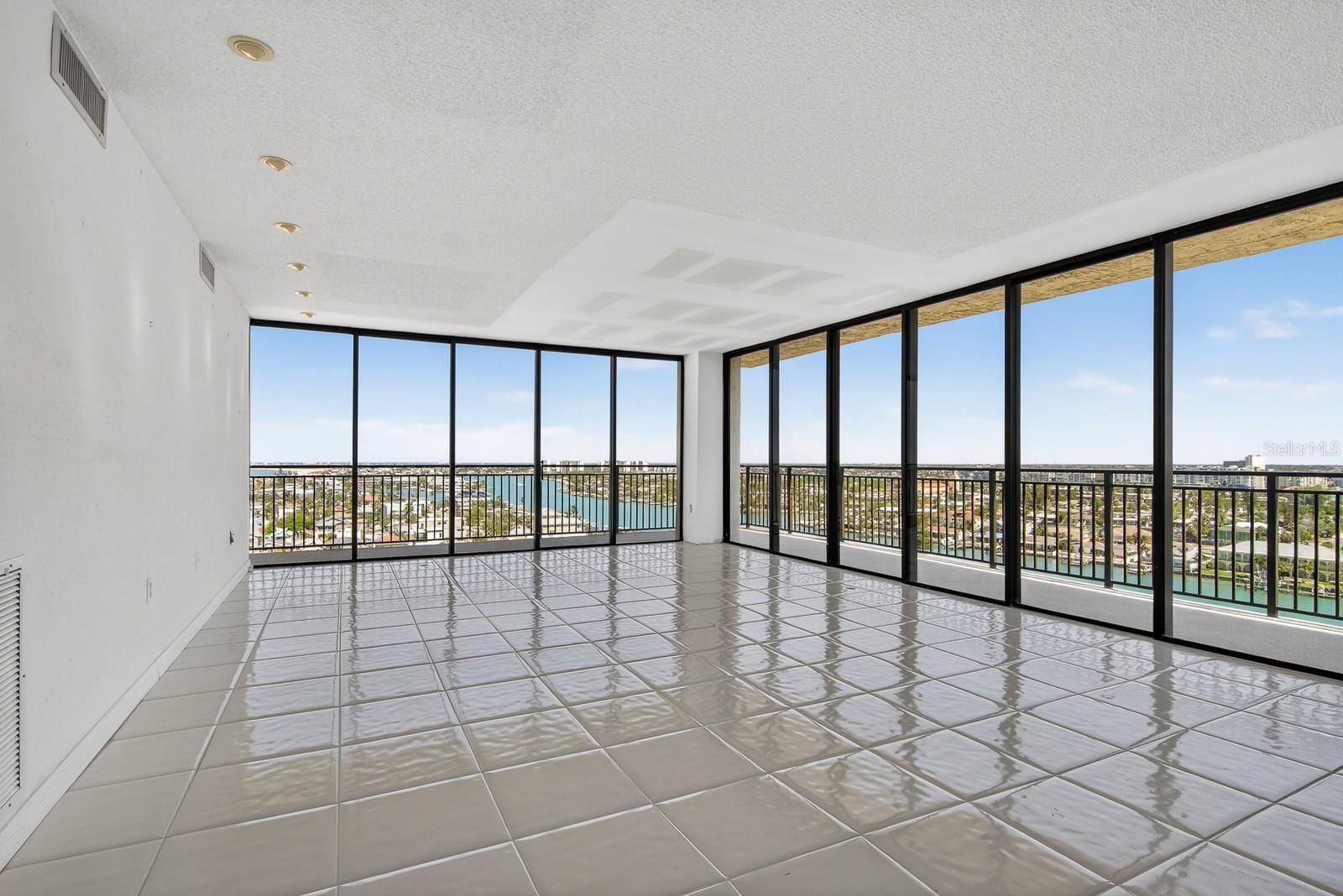 7650 Bayshore Dr #1105 photo 5