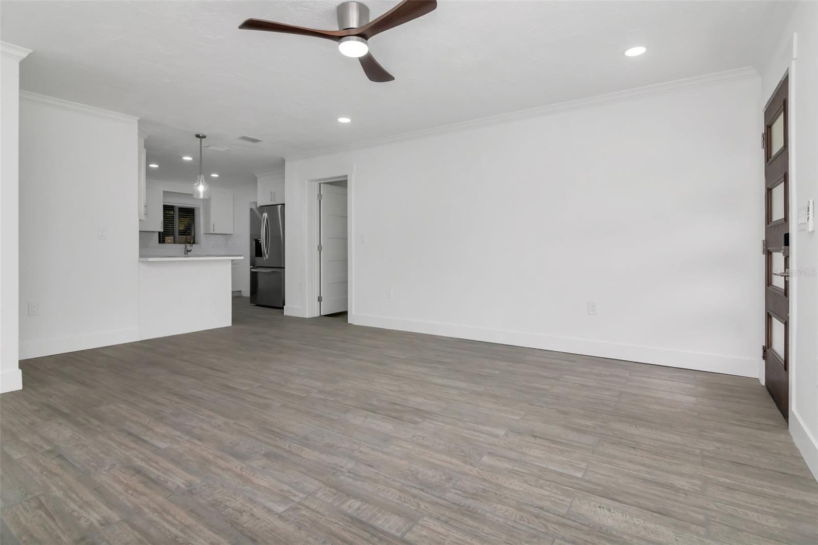1840 Douglas Ave photo 4