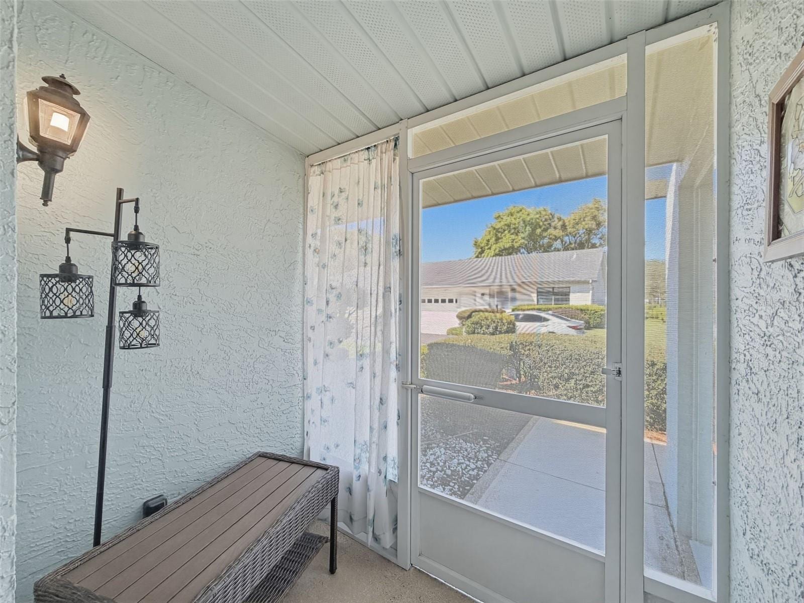 2629 Lancaster Dr photo 3