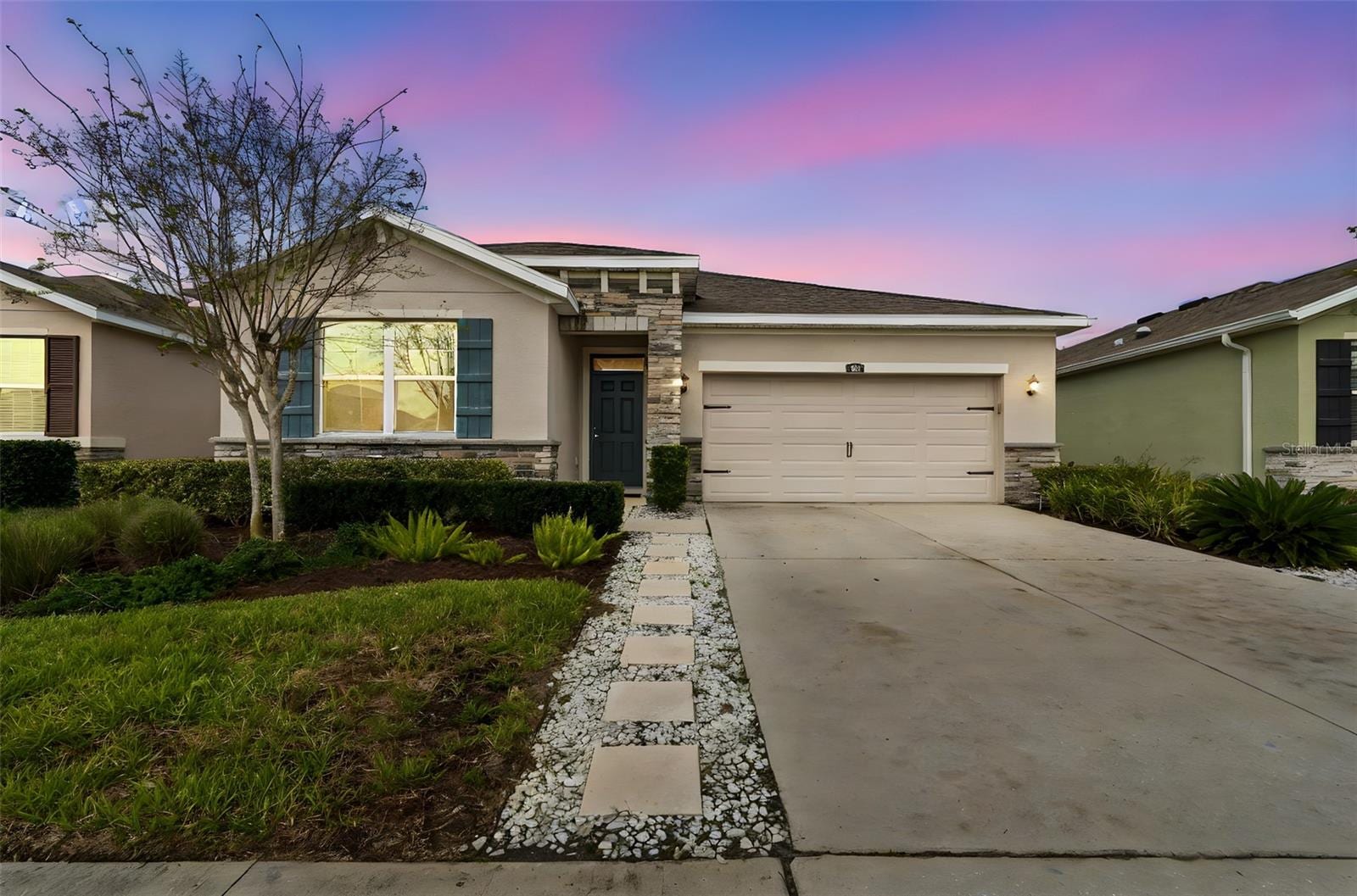 1135 Pipestone Pl photo 2