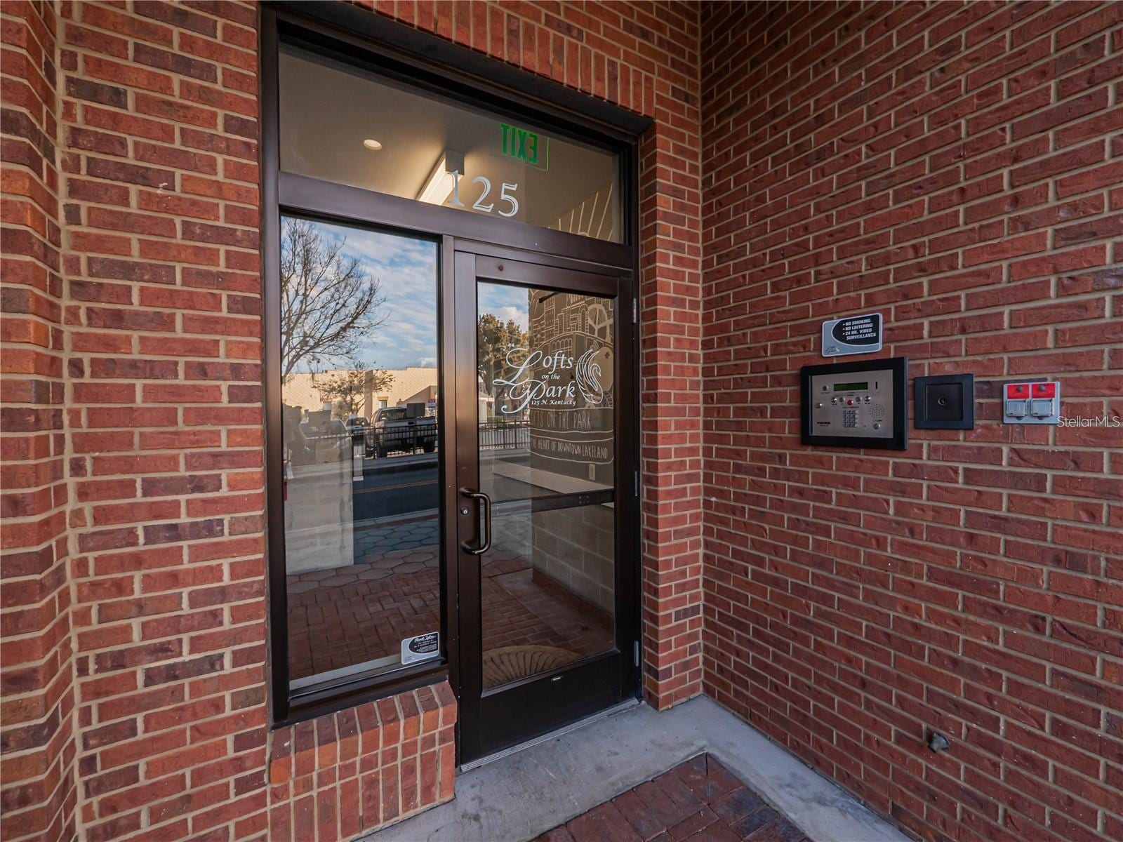 125 N Kentucky Ave #203 photo 3