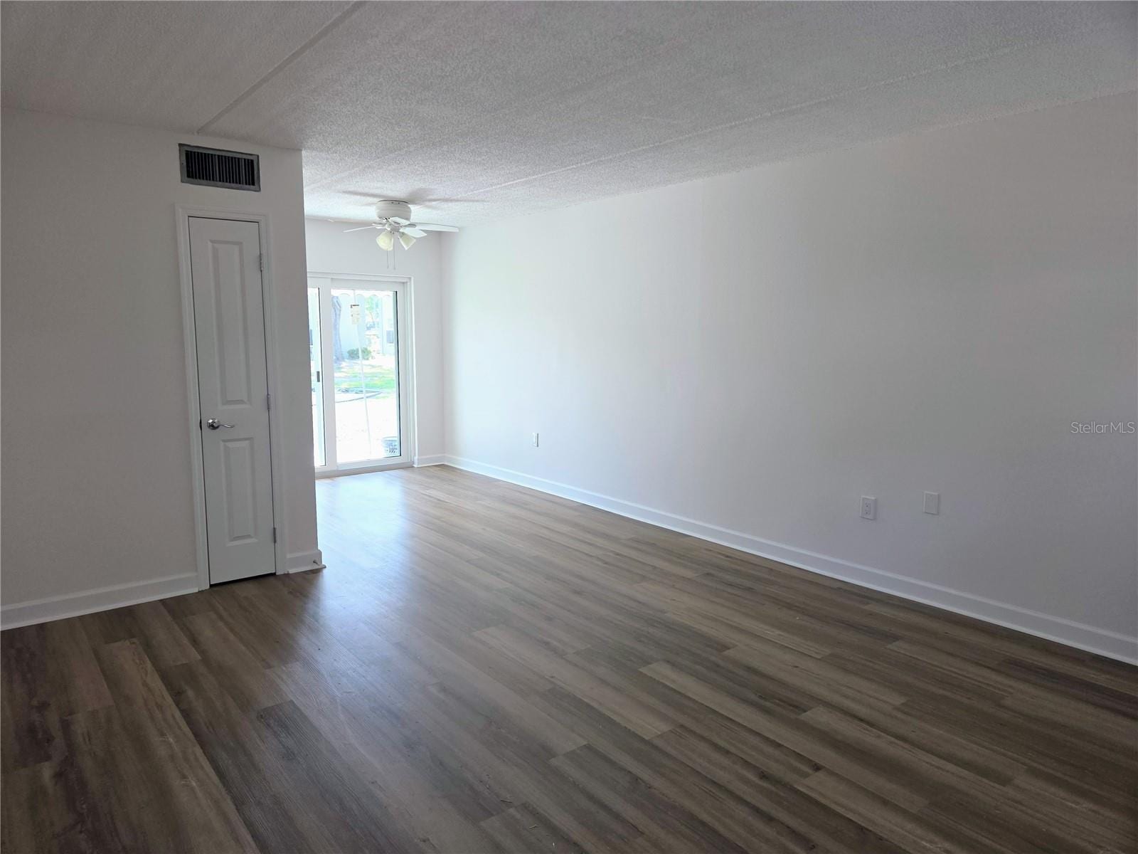 6925-a Avenue Des Palais #1A photo 5
