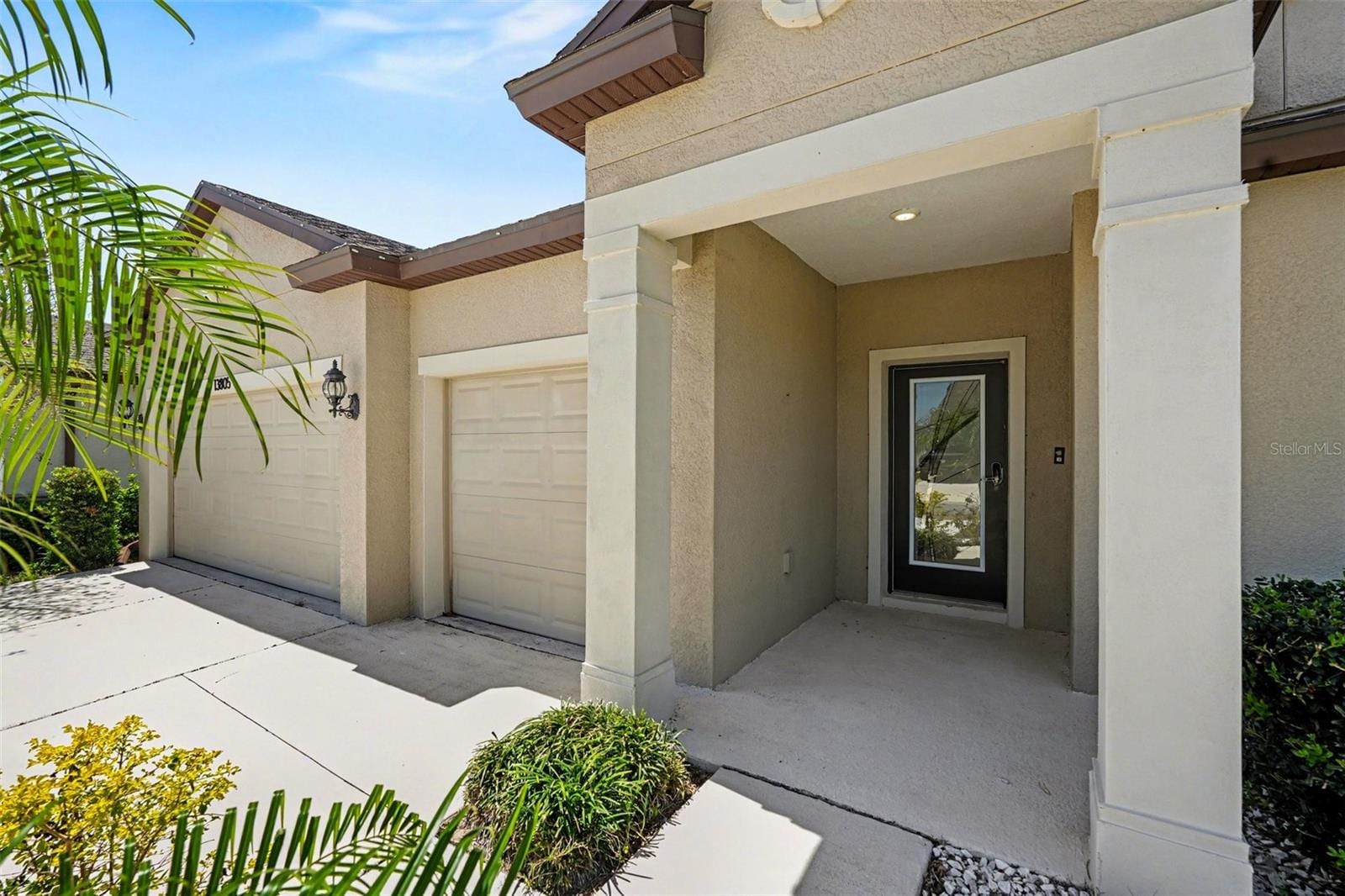 13805 Tonya Anne Dr photo 4