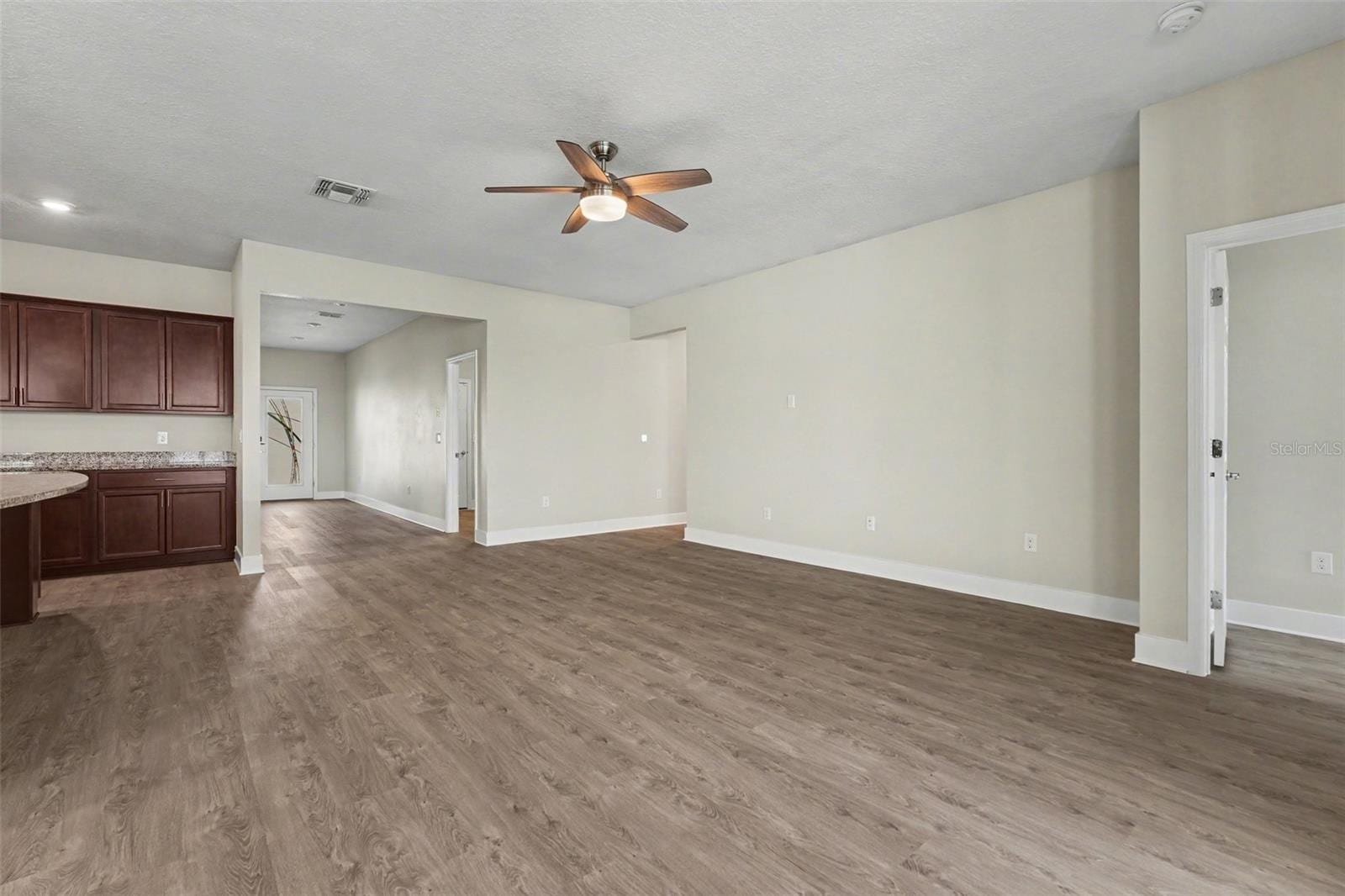 13805 Tonya Anne Dr photo 5