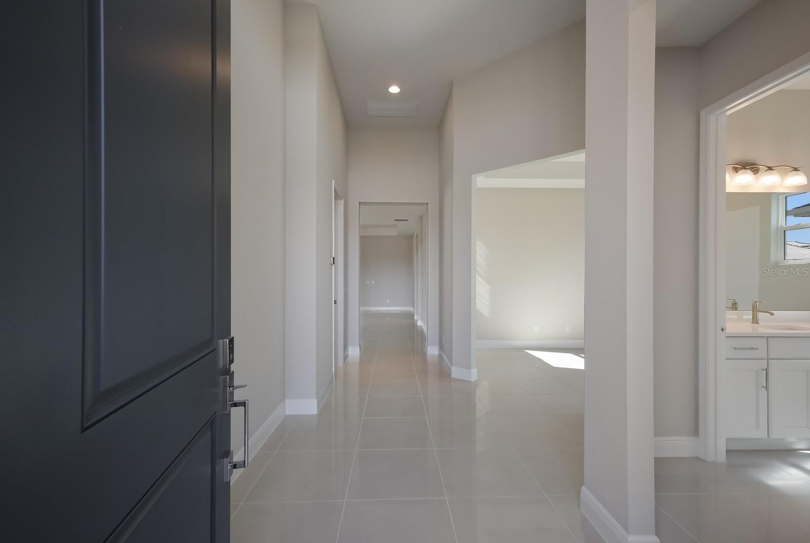 12390 Cedar Pass Trl photo 3