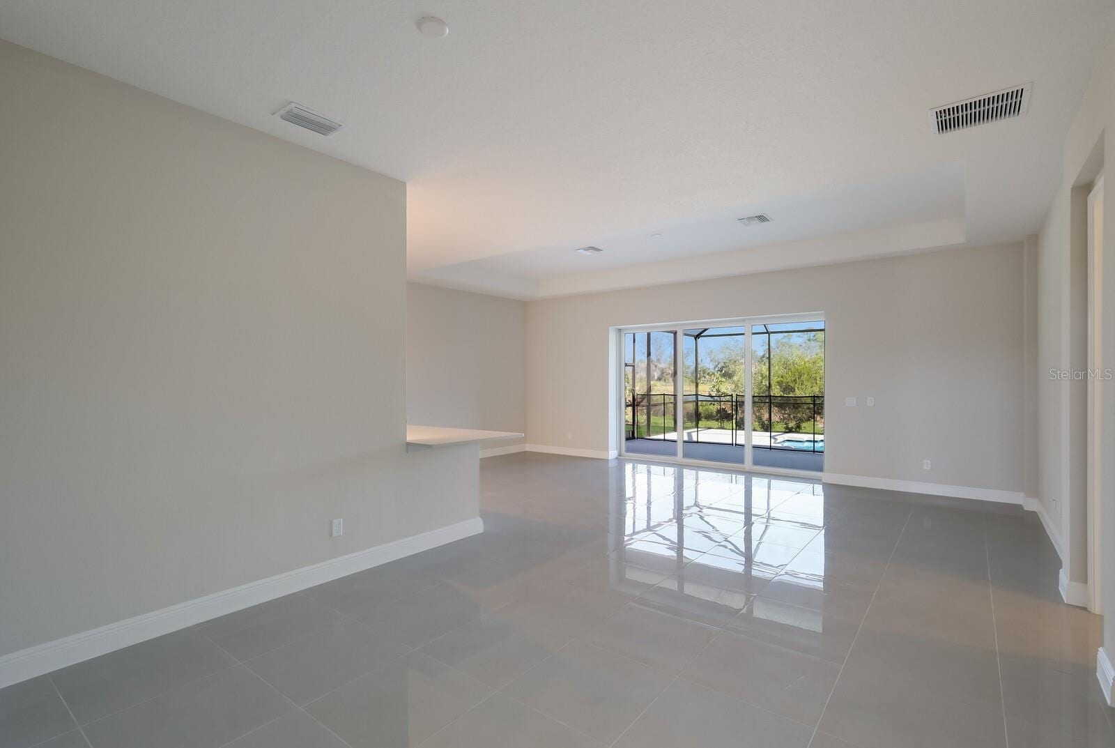 12390 Cedar Pass Trl photo 5