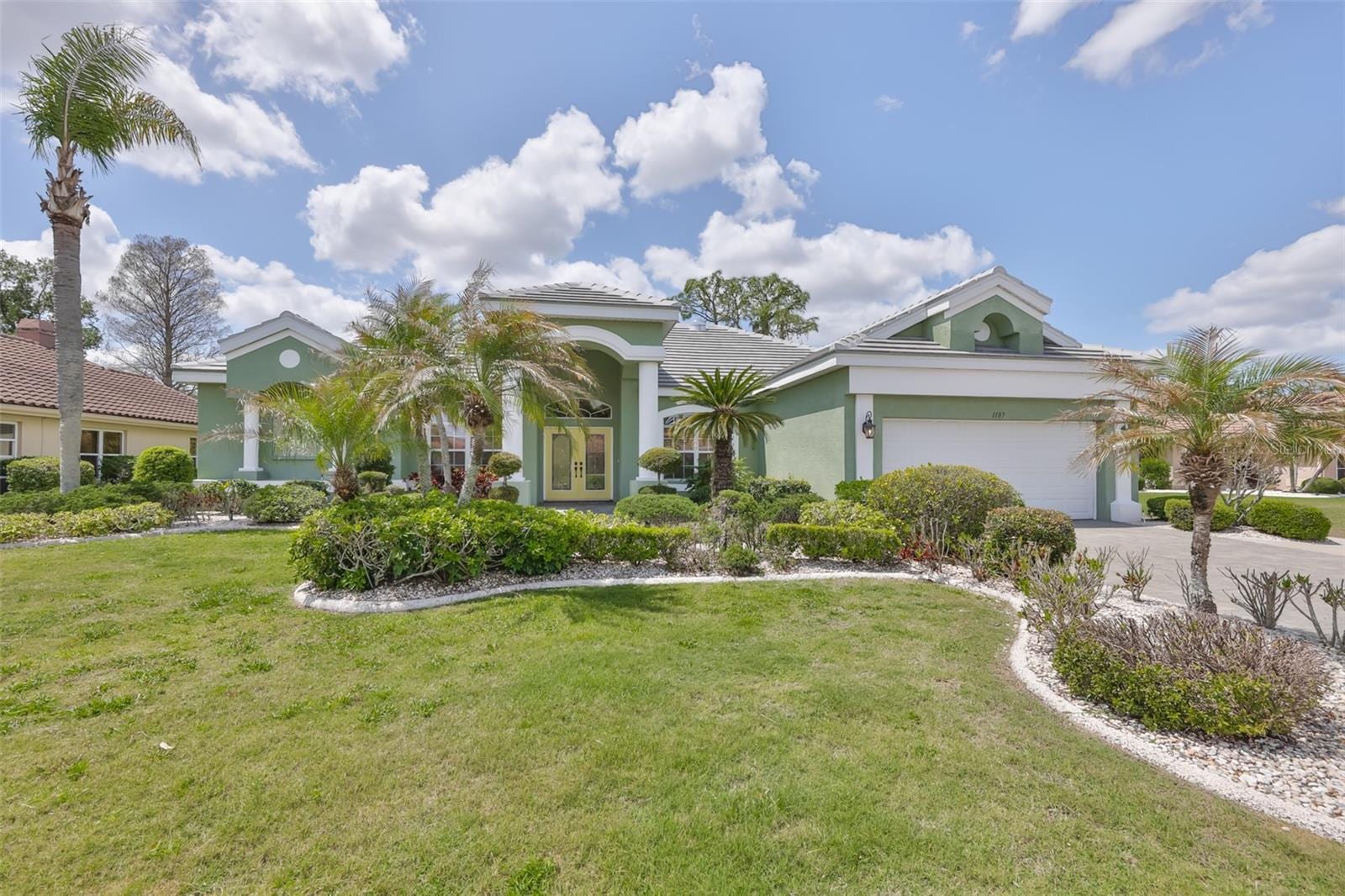 1107 Opal Ln photo 5