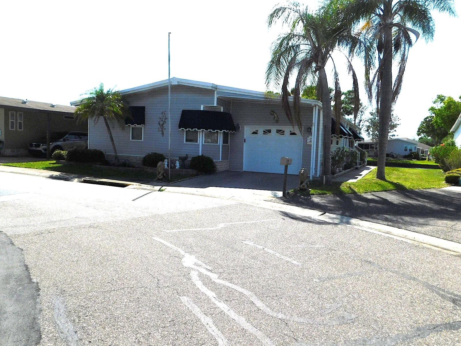 1001 Starkey Rd #395 photo 3
