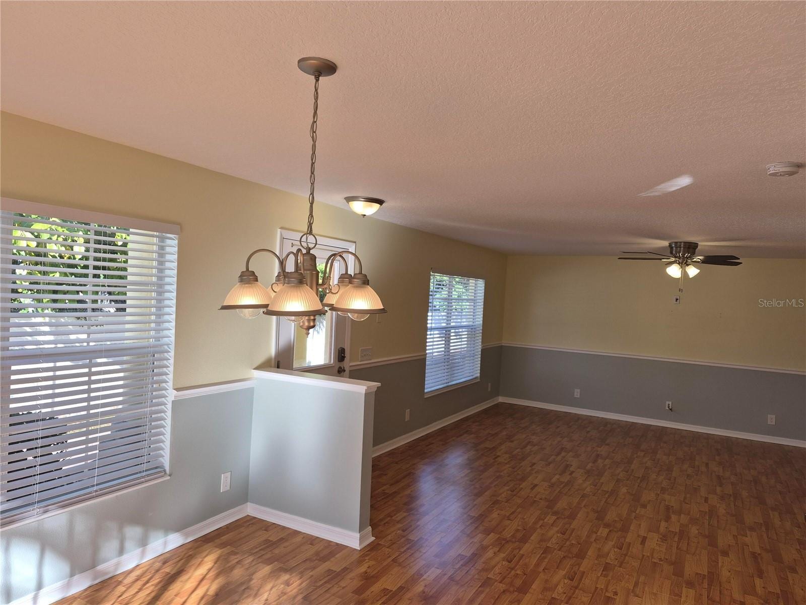 3845 Island Way photo 3
