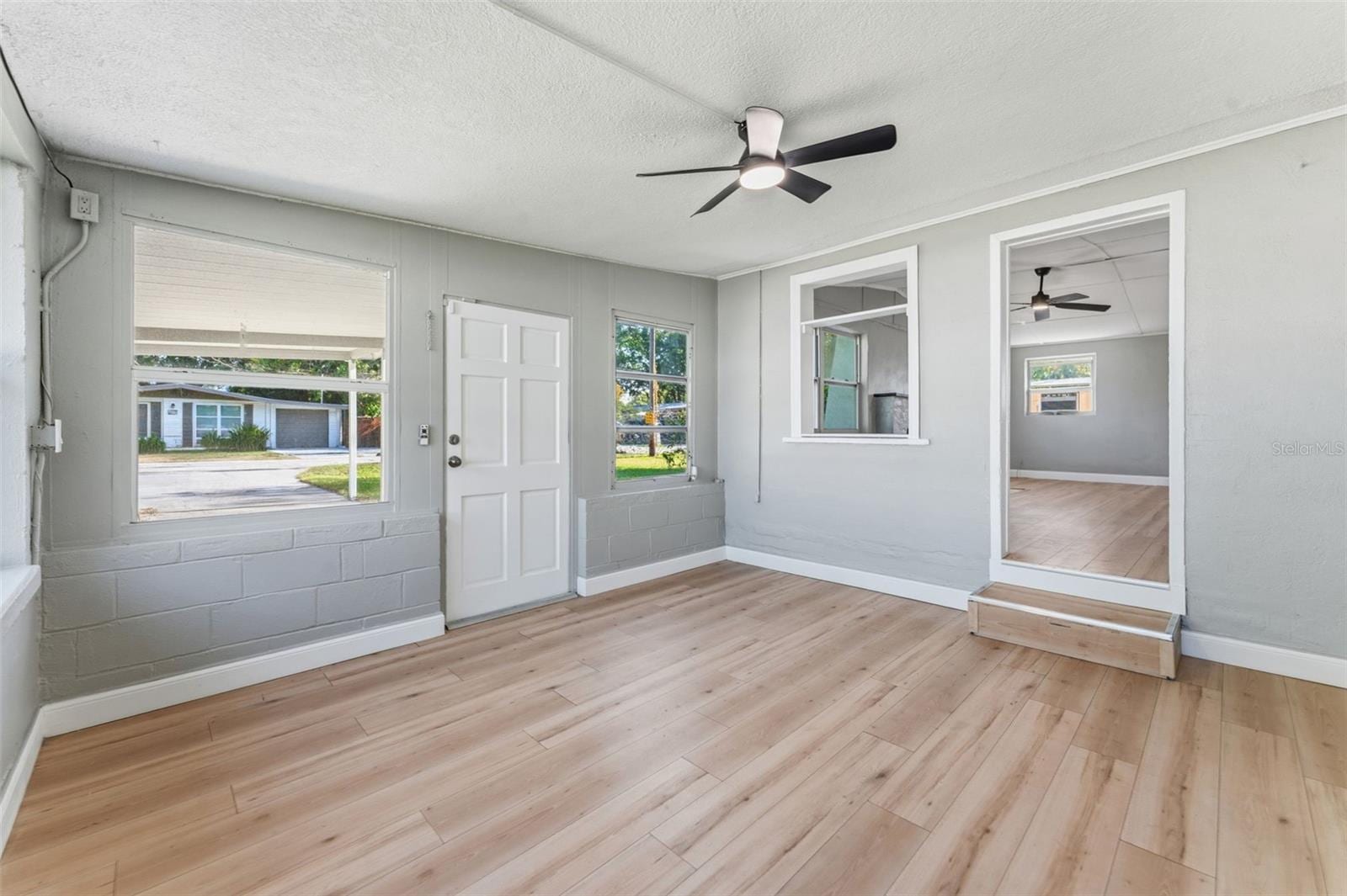 2521 Highland Acres Dr photo 3