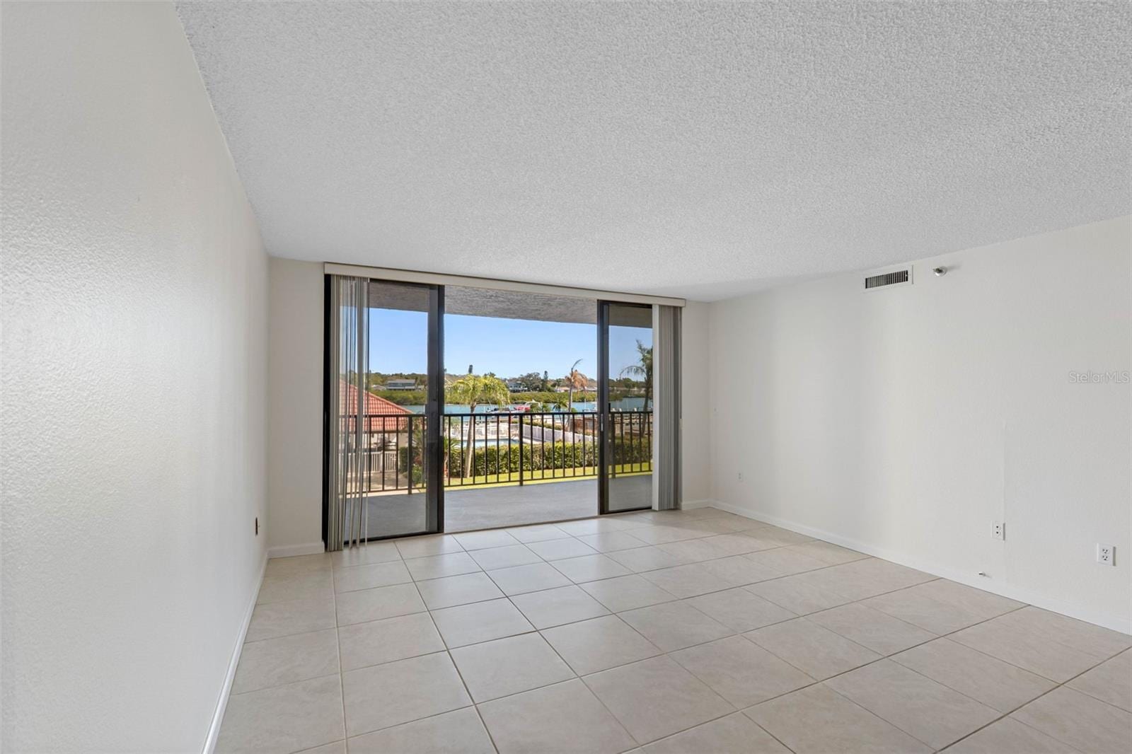19111 Vista Bay Dr #204 photo 2