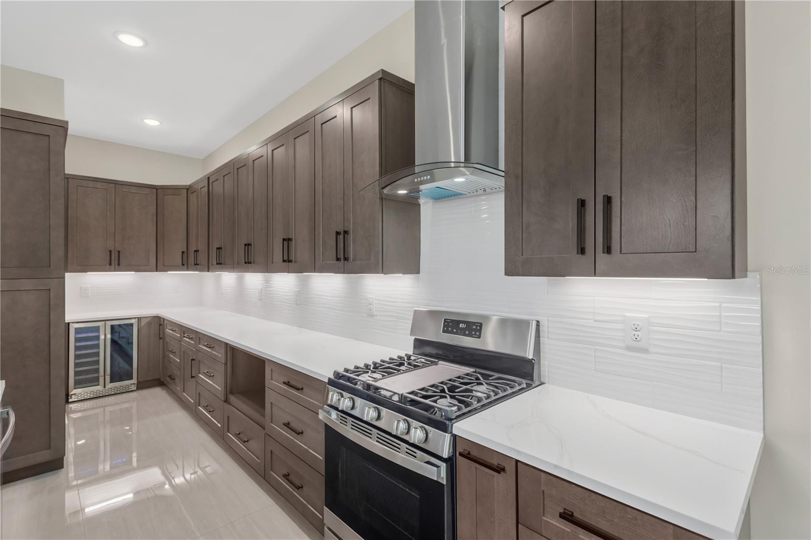 6021 Interbay #1 photo 4