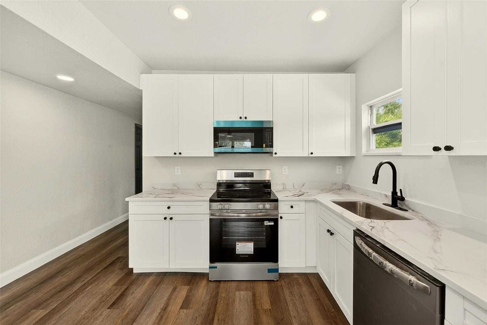 206 N MacDill Ave photo 4