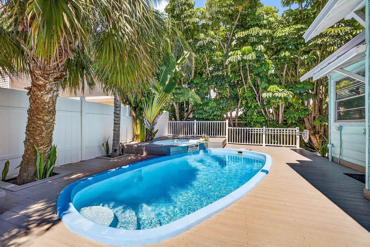 26 Cambria St photo 3