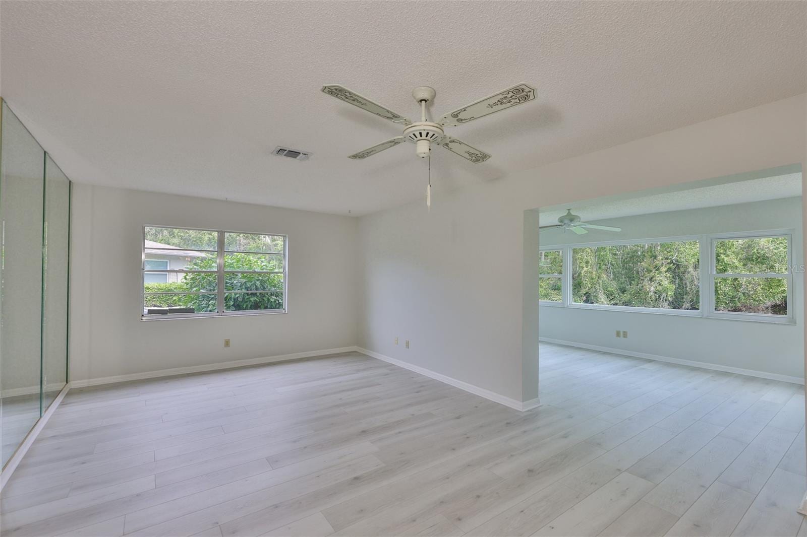 2026 Hawkhurst Cir photo 4