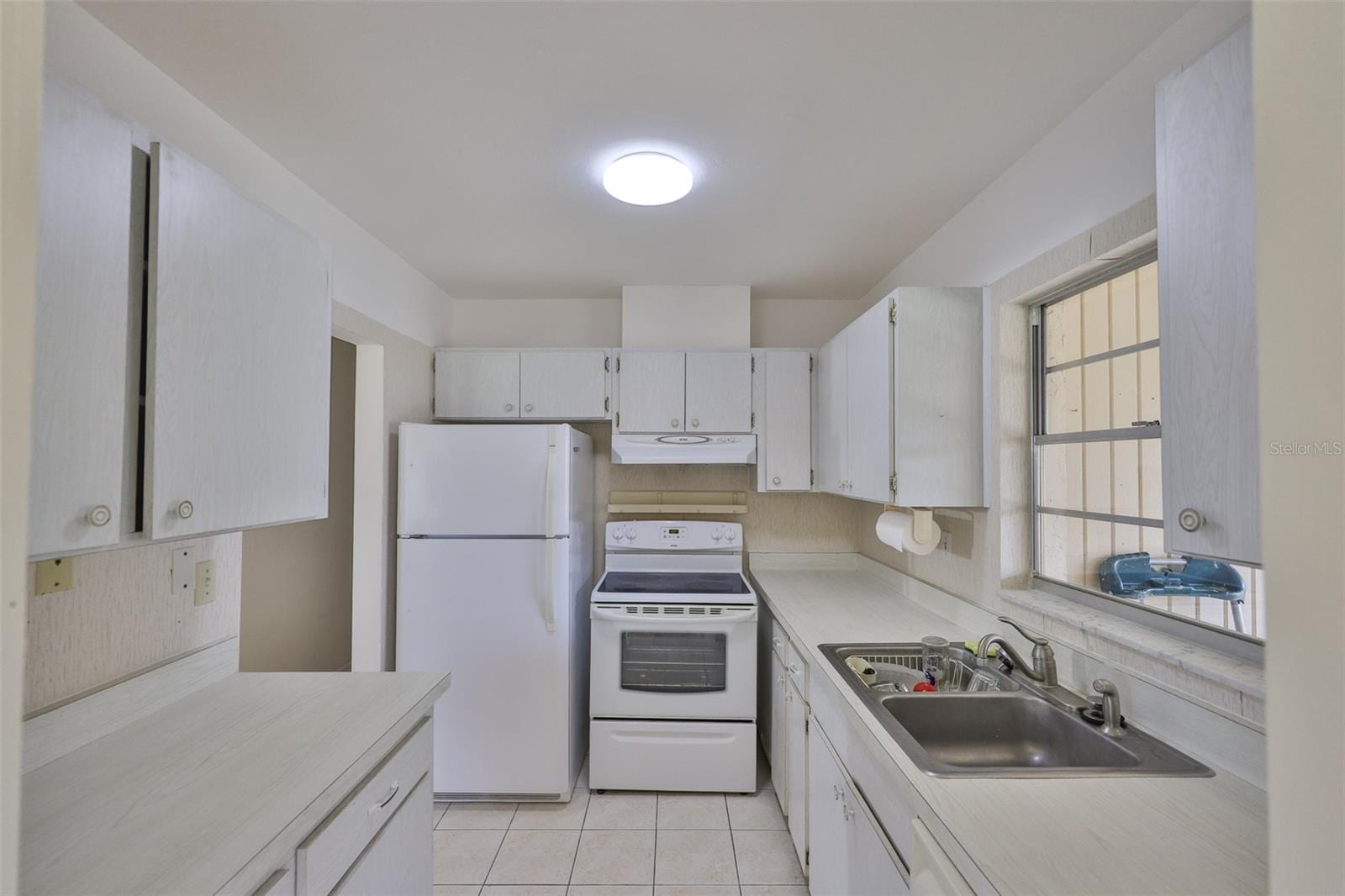 1904 Canterbury Ln #18 photo 5