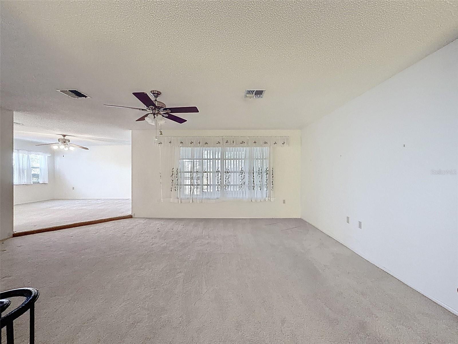9811 Woodstock Ln photo 4